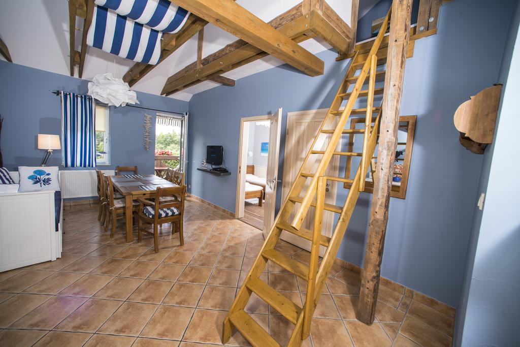 Villa Mare Apartamenty Гжибово Екстериор снимка